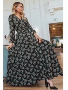 Ivy City Co Holly Berry Floral Fern Surplice V-Neck Belted Maxi Dress Black 4X